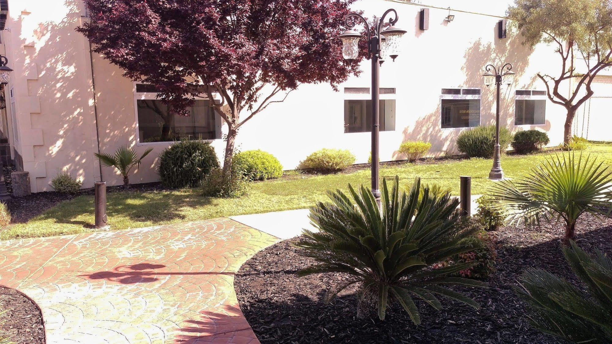 Surestay Plus Hotel By Best Western Sacramento Cal Expo Ngoại thất bức ảnh
